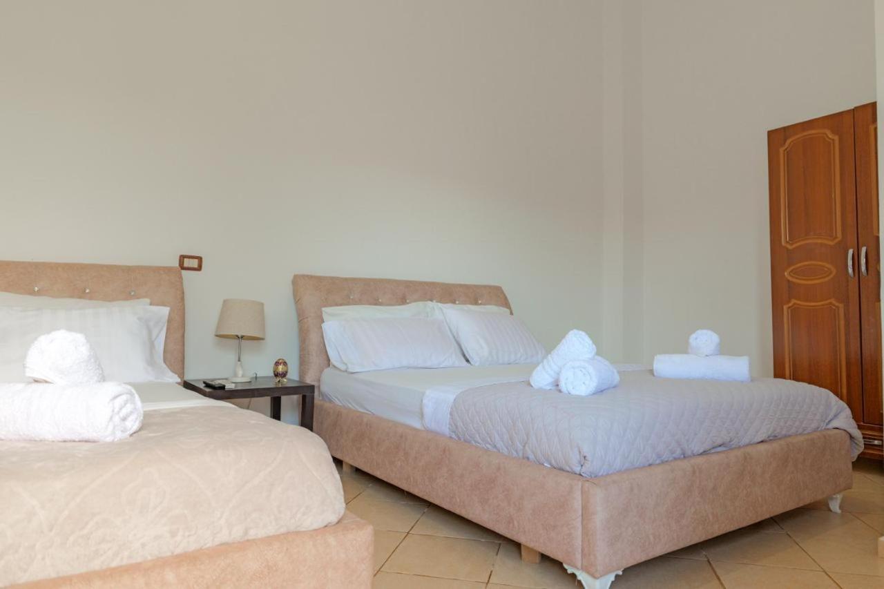 Sunflower Hotel Ksamil Luaran gambar