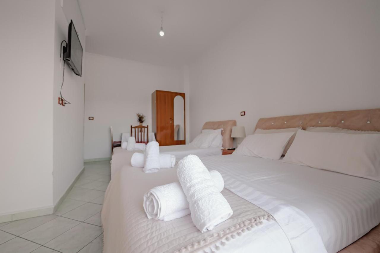 Sunflower Hotel Ksamil Luaran gambar