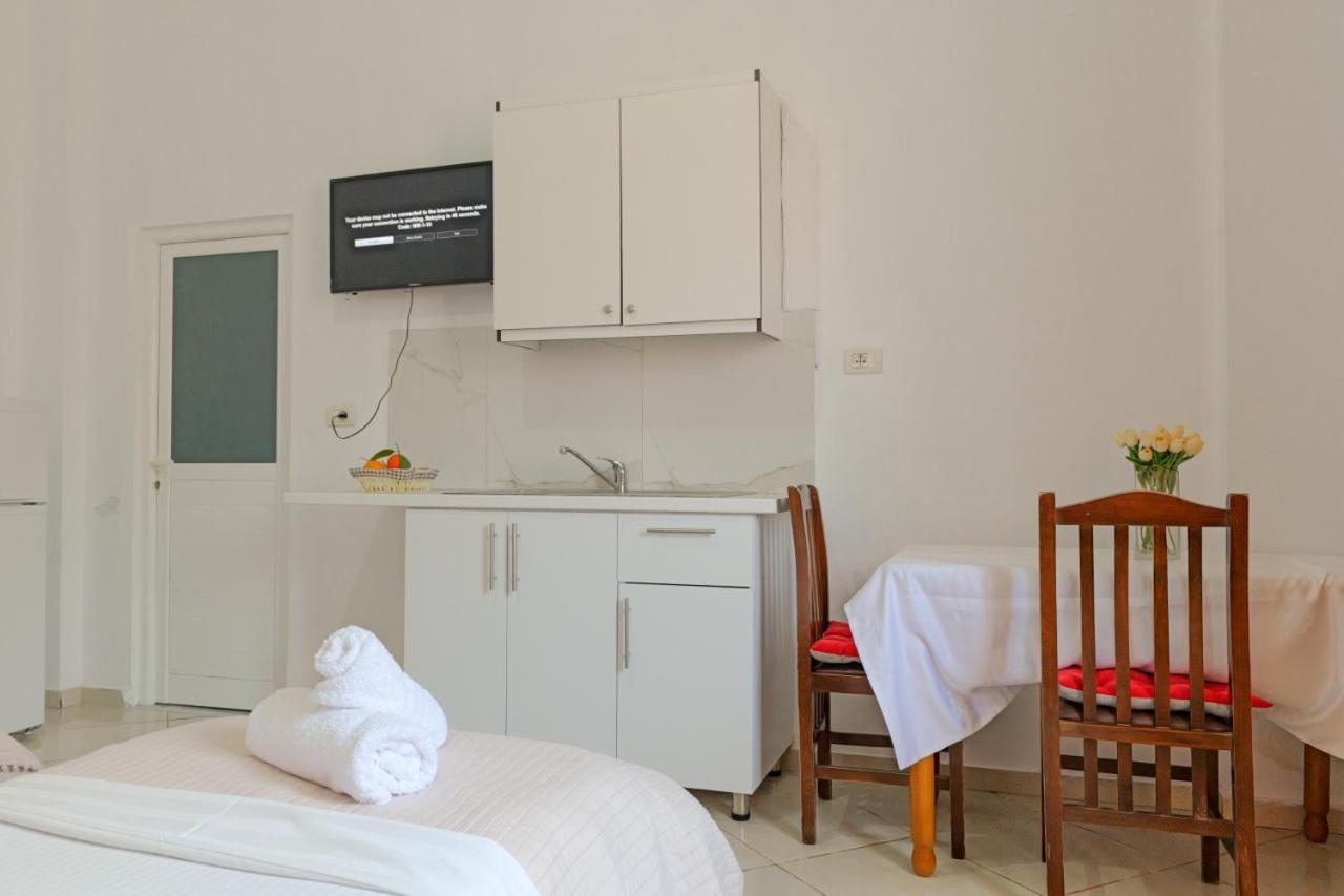Sunflower Hotel Ksamil Luaran gambar