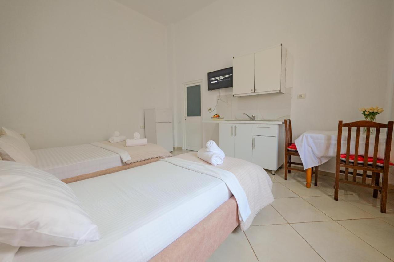 Sunflower Hotel Ksamil Luaran gambar